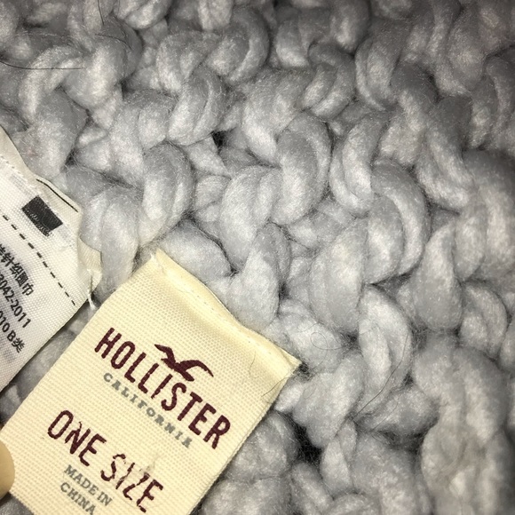 Hollister Infinity Scarf - Picture 2 of 2